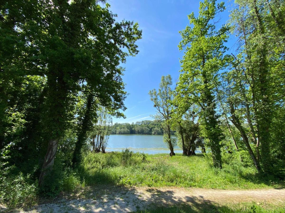 Maison Bord De Lac De Charmes Bannes  외부 사진